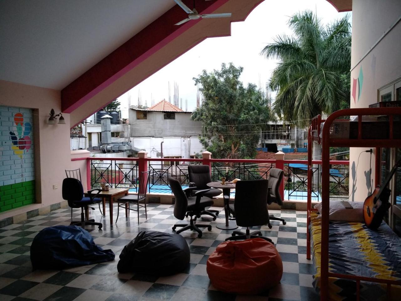 Hackerpacker Backpackers Hostel Bangalore Extérieur photo